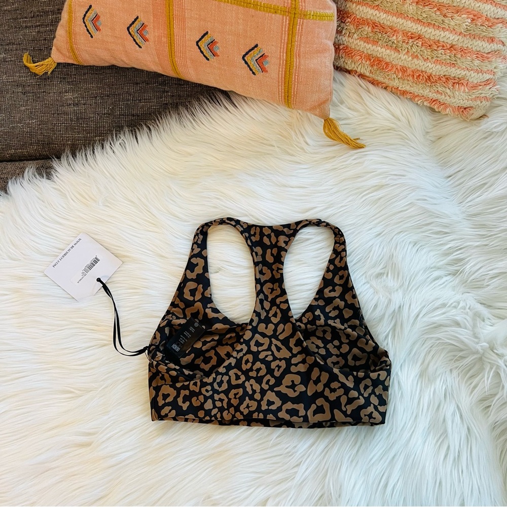 Beach Riot Rocky Reverse Leopard Sport Bra NEW - Picture 2 of 6